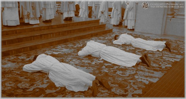 Diaconi prostrati